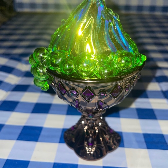 Bath and Body Works Ghostly Goblet projector, Wallflower Plug - Picture 5 of 6